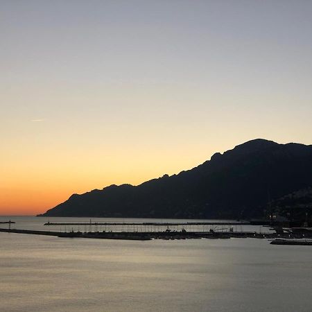 La Giulietta - Penthouse Appartement Salerno Buitenkant foto